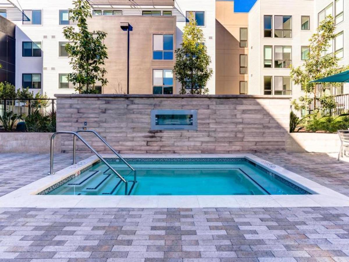 Novo Apartments Mountain View Bagian luar foto